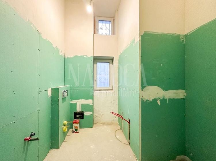 Apartament cu 4 camere decomandat în Central