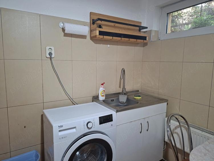 Apartament cu 2 camere decomandat în Europa