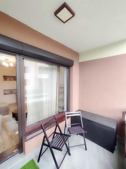 Apartament cu 2 camere decomandat în Tractorul