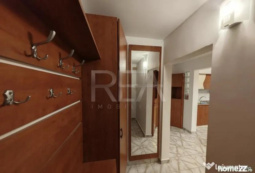 Apartament cu 3 camere decomandat în Uverturii