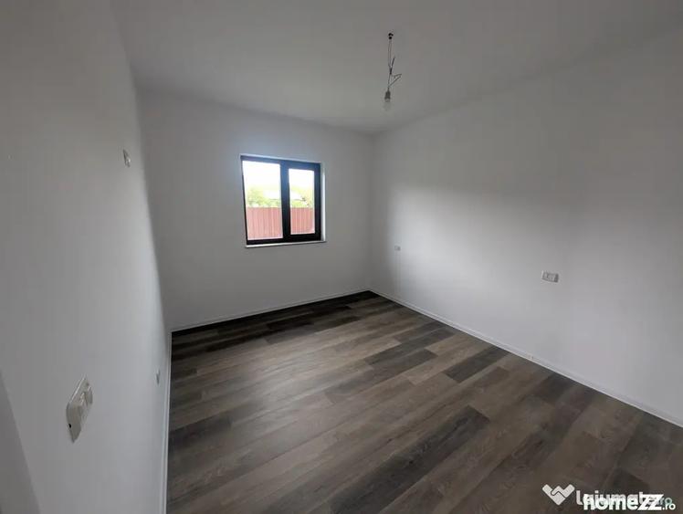 Casă cu 4 camere cu Teren 350 Mp în Central
