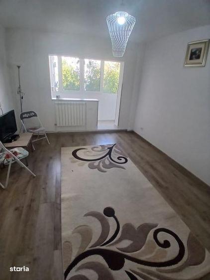 Apartament cu 2 camere în 1 Decembrie