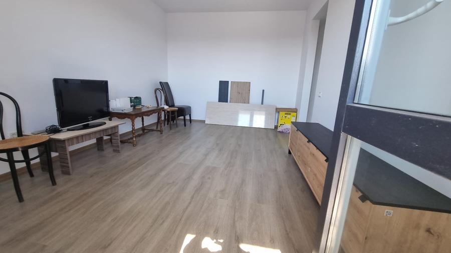 Apartament cu 2 camere decomandat în Colentina