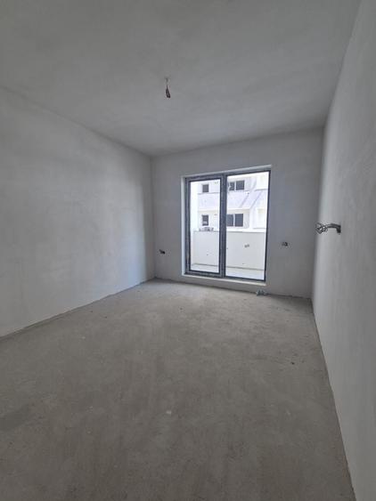 Apartament cu 2 camere decomandat în Theodor Pallady