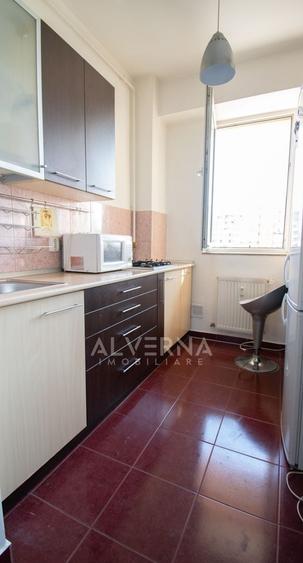 Apartament cu 2 camere semidecomandat, mobilat în Semicentral