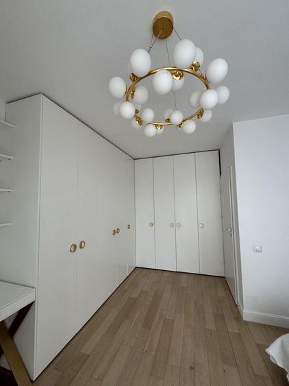 Apartament cu 3 camere decomandat, mobilat în Tineretului