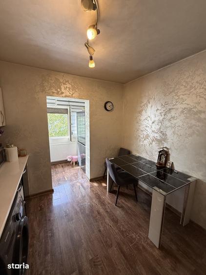 Apartament cu 2 camere decomandat în Radu Negru
