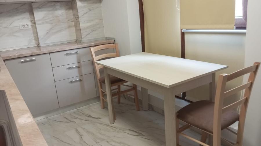 Apartament cu 2 camere decomandat în Exterior Vest