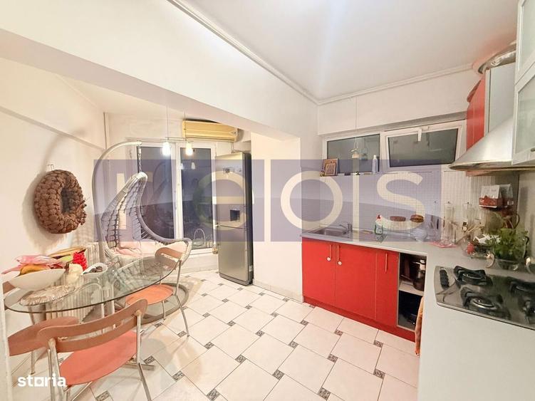 Apartament cu 3 camere decomandat, mobilat în Calea Călărașilor