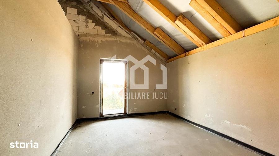 Casă cu 4 camere cu Teren 800 Mp în Jucu