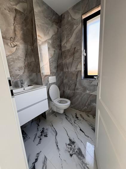 Apartament cu 2 camere decomandat în Giroc