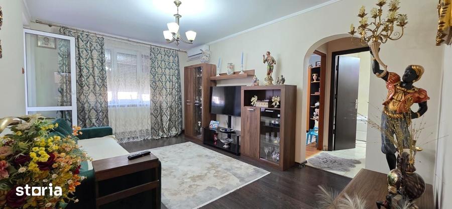 Apartament cu 4 camere în Far