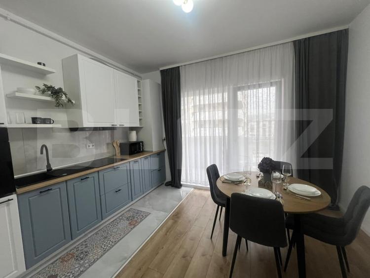 Apartament cu 2 camere semidecomandat, mobilat în Florești