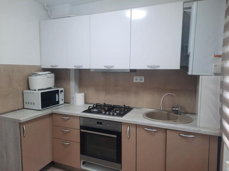 Inchiriez apartament 2 camere zona centrala - 8