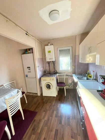 Apartament cu 3 camere decomandat, mobilat în Take Ionescu