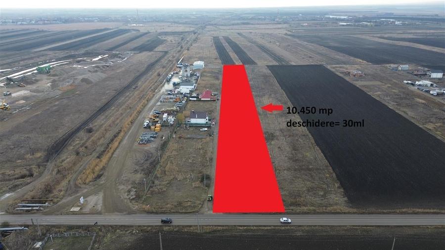 Teren Construcții intravilan de 10450 mp, în Est