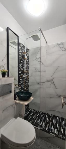 Apartament cu 3 camere decomandat în Alexandru cel Bun