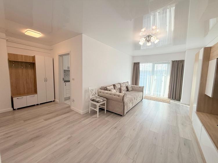 Apartament cu 2 camere decomandat, mobilat în Nicolina