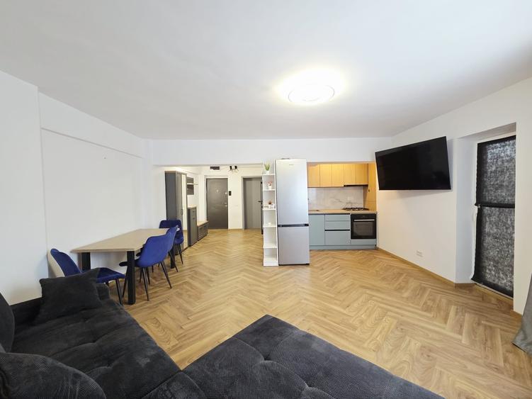 Apartament cu 2 camere decomandat în Mazepa 2