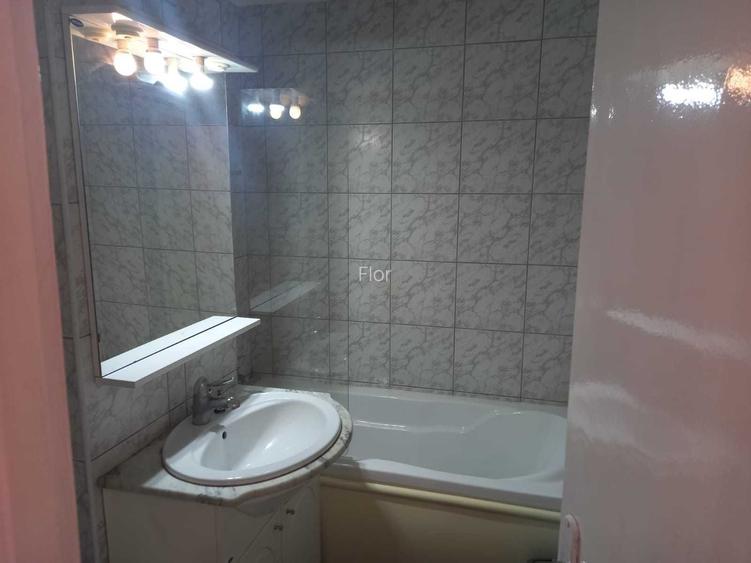 Inchiriez apartament doua camere, decomandat, etaj 1, zona Torontalului, vis-a-vis de Vox ! 0734 662 881