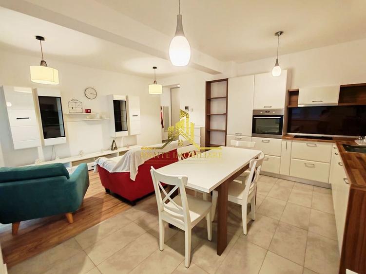 Apartament cu 2 camere semidecomandat, mobilat în Bună Ziua