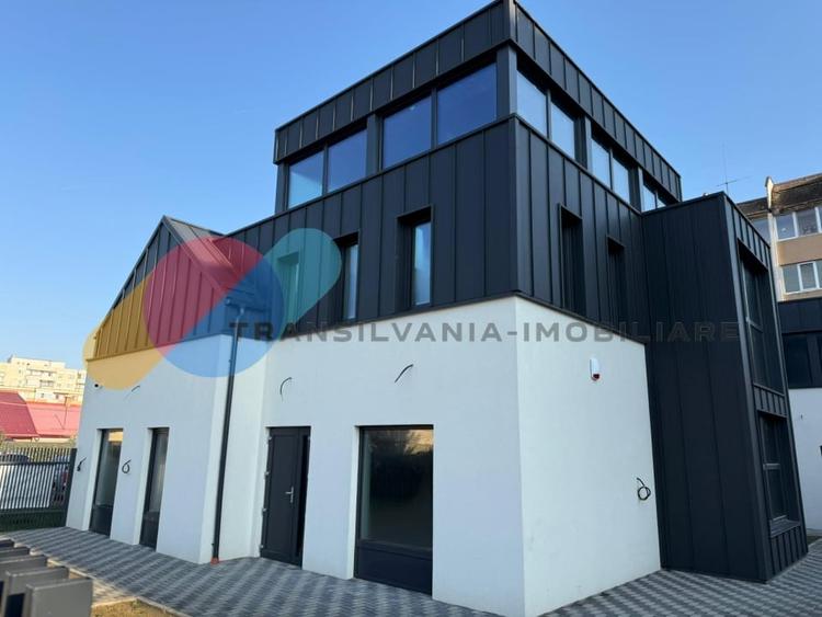 Casă individuală cu 5 camere cu Canalizare în Mărăști