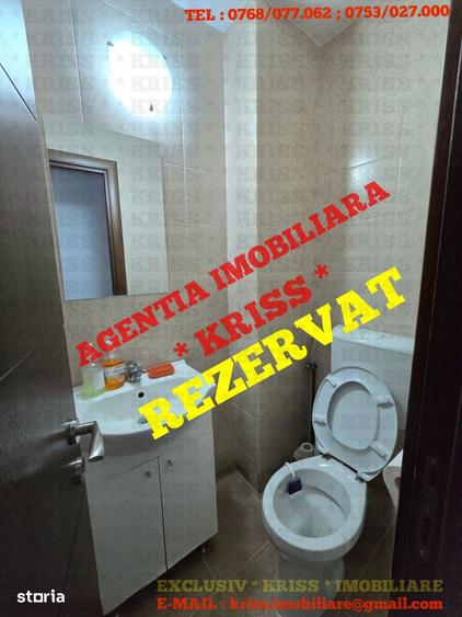 Apartament cu 3 camere decomandat în Central