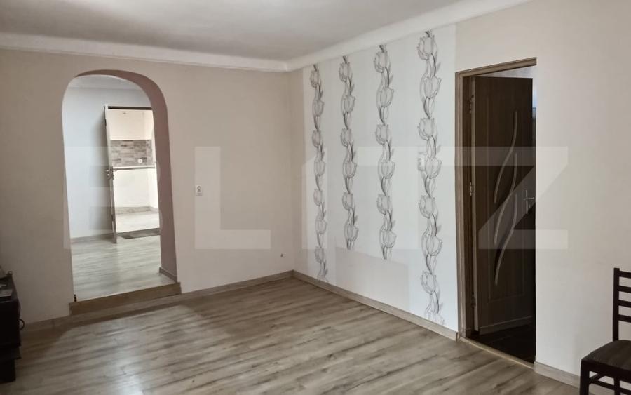 Casă individuală cu 5 camere cu Garaj în Luduș