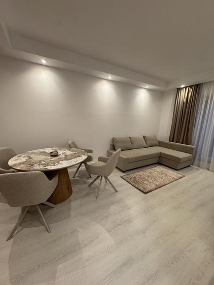 Apartament cu 2 camere decomandat în Tunari