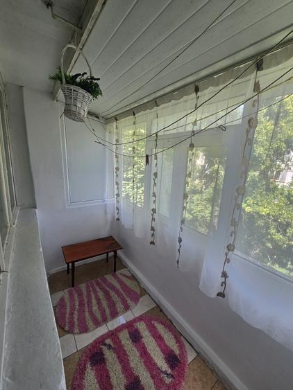 Apartament cu 2 camere semidecomandat în Sârbi