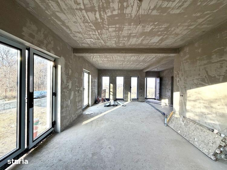 Casă cu 4 camere în Central