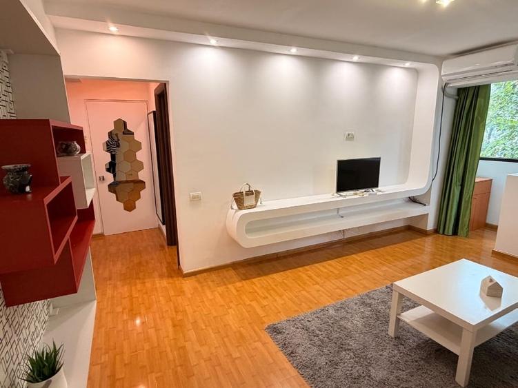 Apartament cu 2 camere decomandat, mobilat în Drumul Taberei