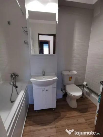 Apartament cu 2 camere decomandat în Centrul Civic