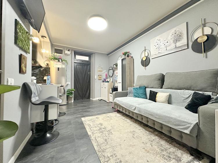 Apartament cu 2 camere semidecomandat în Central