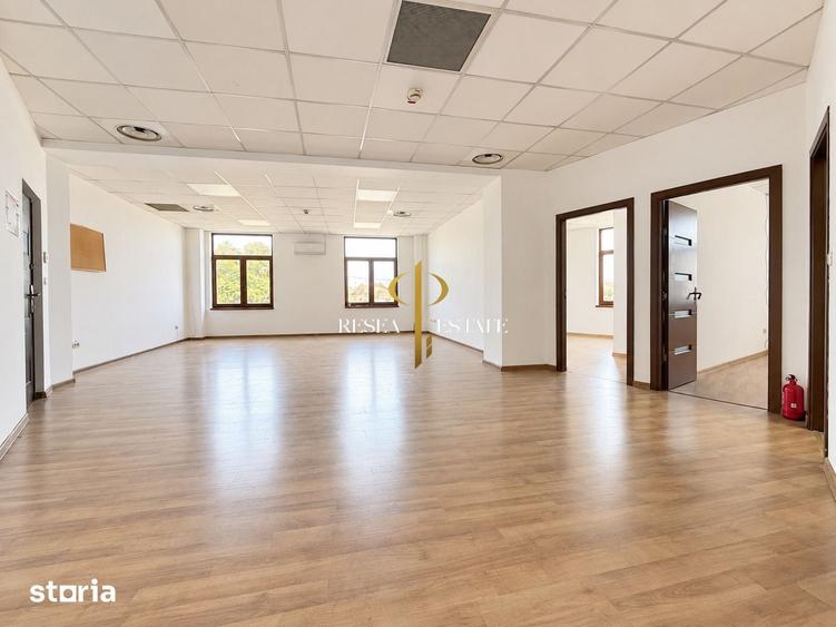 Spațiu comercial, de 100 mp, în Badea Cârțan