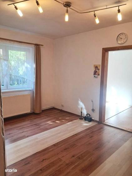 Apartament cu 2 camere nedecomandat în Vasile Aaron