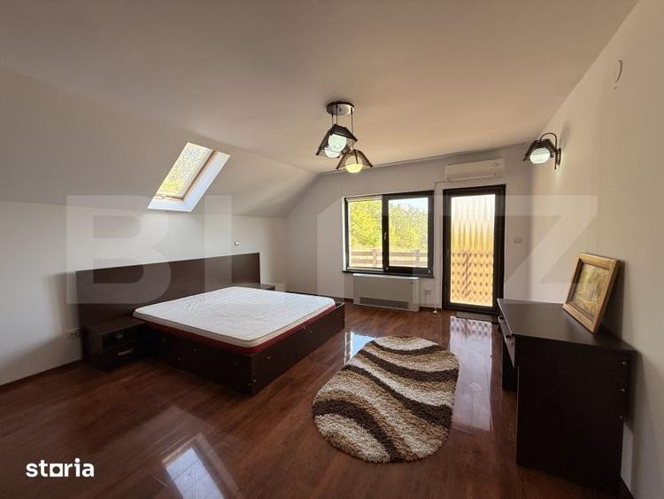 Casă cu 4 camere decomandat cu Teren 2421 Mp în Bucovăț