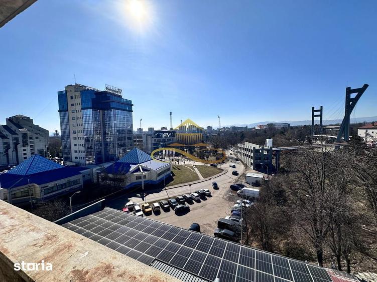 Apartament cu 3 camere, mobilat în 9 Mai
