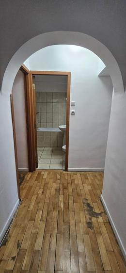 Apartament cu 4 camere decomandat, mobilat în Iancului