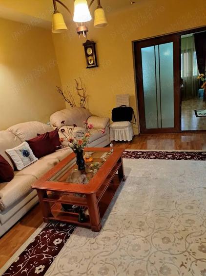 Casă cu 6 camere cu Teren 540 Mp în Anda