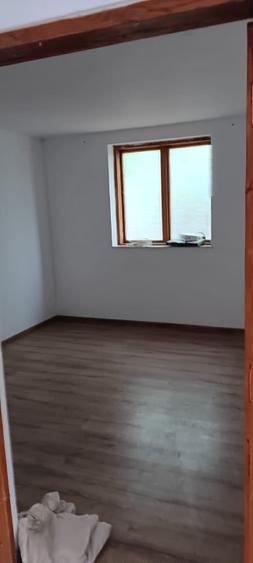 Casă individuală cu 2 camere cu Teren 2500 Mp în Drăghiceni