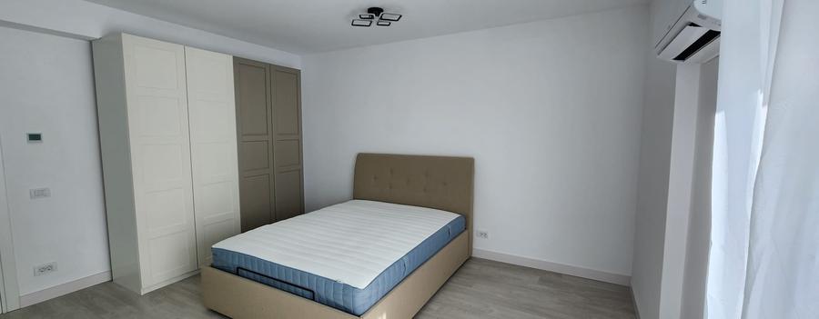 Garsonieră decomandată în Jiului