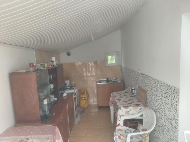 Casă cu 2 camere cu Teren 800 Mp în Exterior Vest