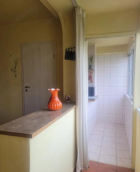 Garsoniera, renovata, mobilata ?i utilata Tineretului sup. 31 mp, - 10