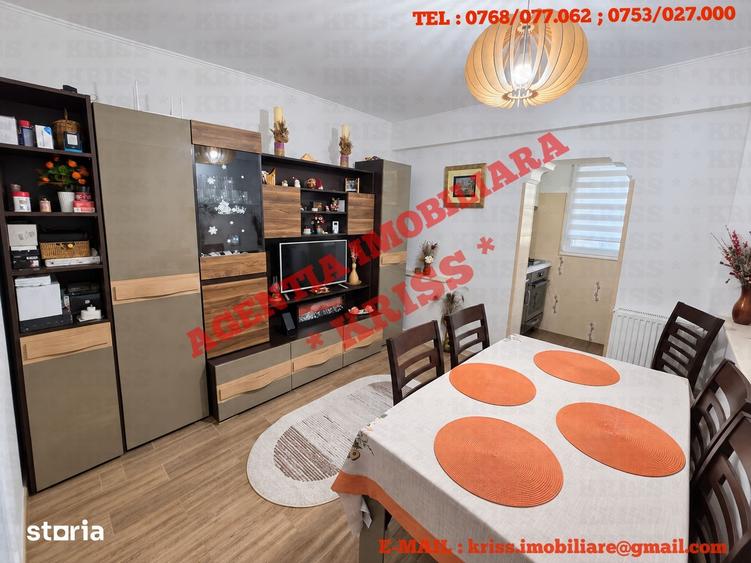 Apartament cu 3 camere decomandat în Prundu