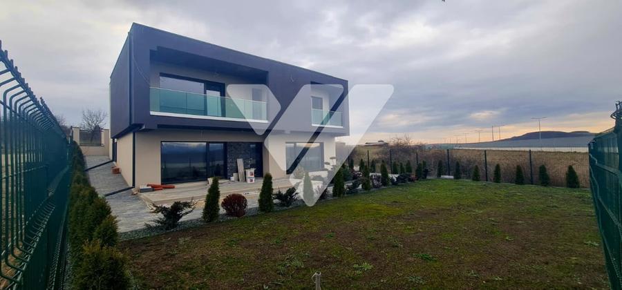 Casa individuala 195 mpu si teren 800 mp, garaj - Selimbar Sibiu - 1