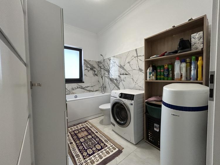 Casă individuală cu 4 camere cu Canalizare în Popas Păcurari