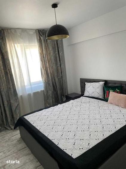 Apartament cu 3 camere în Coman