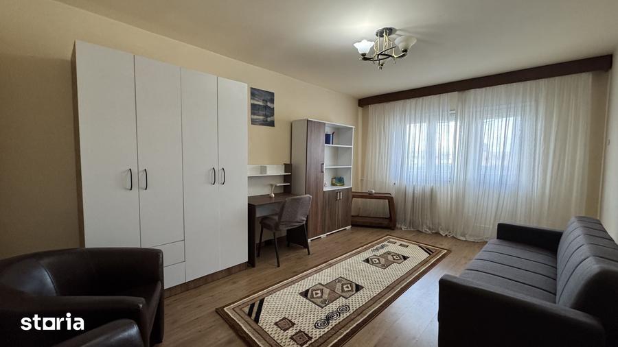 Apartament cu 3 camere decomandat în Pantelimon