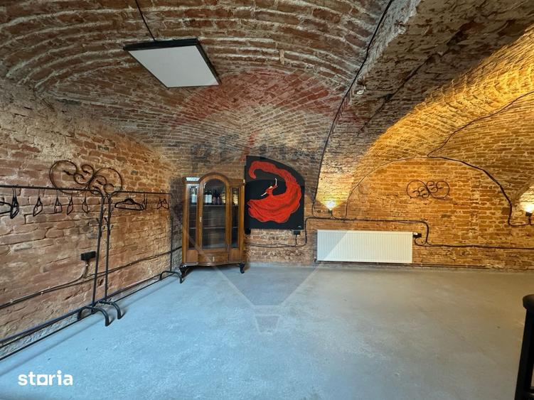 Spațiu comercial, de 162 mp, în Central